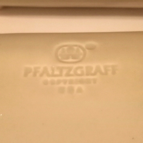 VTG- Pfaltzgraff Silver Heirloom 8 Dinner Plates - Picture 8 of 10